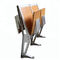 集まること容易な折られた机の鋼鉄学校家具の防水調節可能な足のパッド